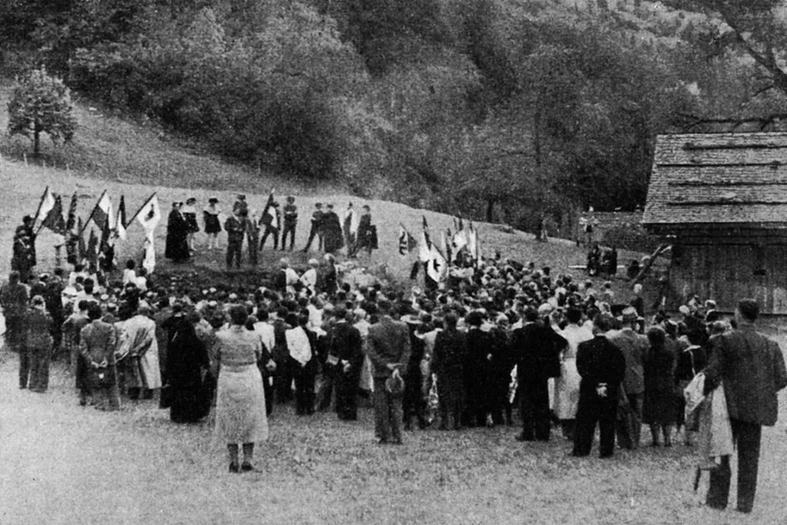 Deaf people gathering in a field