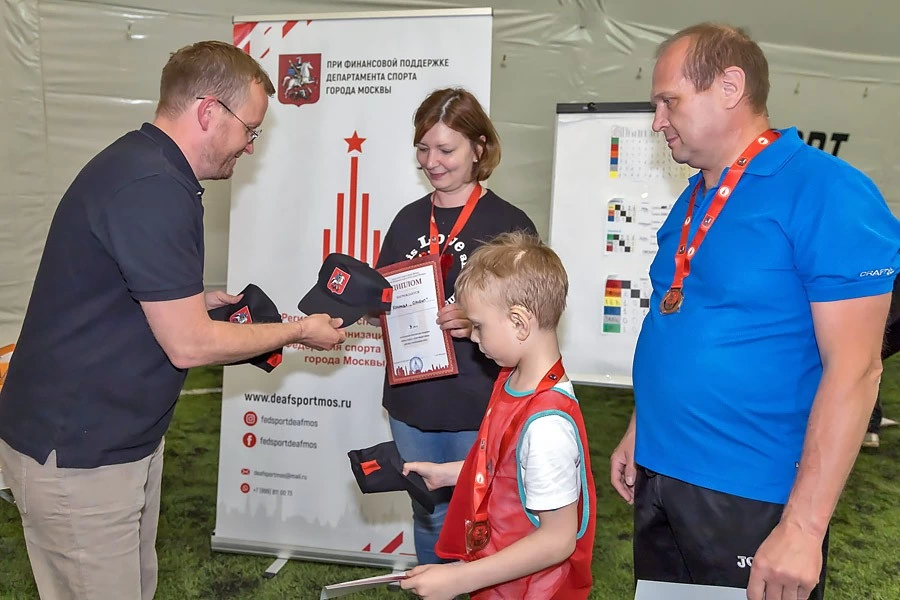 Федерация спорта глухих. Кёртинг юноши Москва глухих.